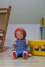 Child's Play 2 - Ultimate Chucky 7” Scale Action Figure - Imagen 12